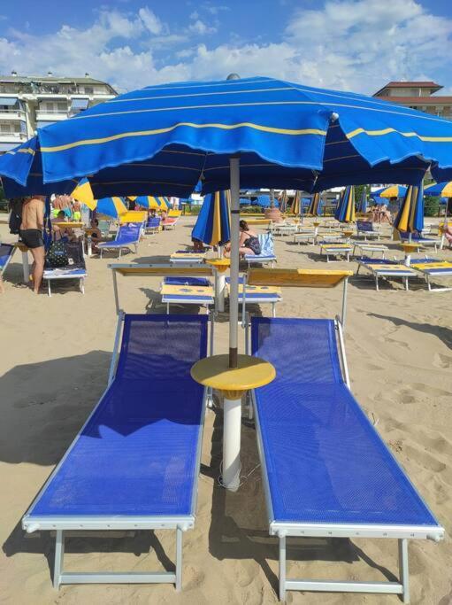 Blue Moon Penthouse Apartman Lido di Jesolo Kültér fotó
